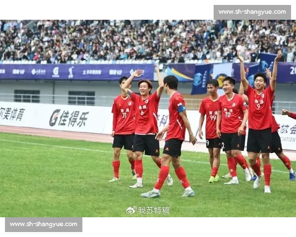 苏超热评丨南通 “状元狼”，剑指传奇冠冕